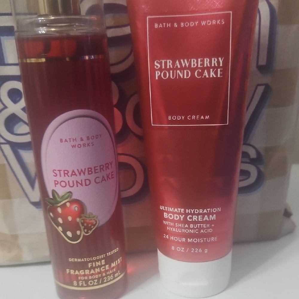 Bath & Body Works Strawberry Pound Cake Body Cream & Fragrance Mist - Red
